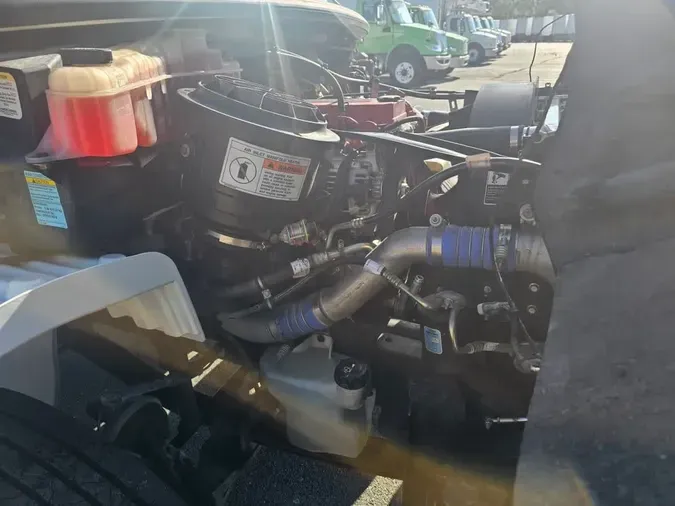 2016 FREIGHTLINER M2 106