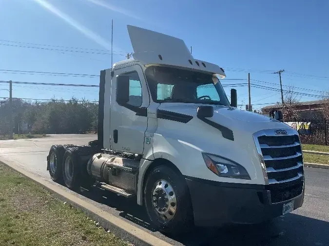 2018 Freightliner T12664ST7cfcc52759170b6a2a20411c9627140f