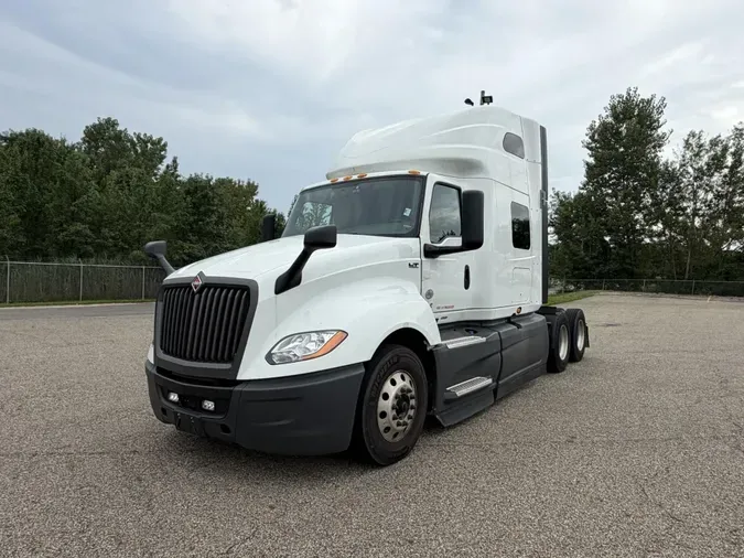 2022 International LT625