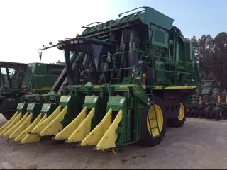 2020 John Deere CP690