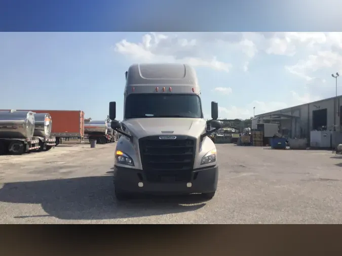 2020 Freightliner Cascadia