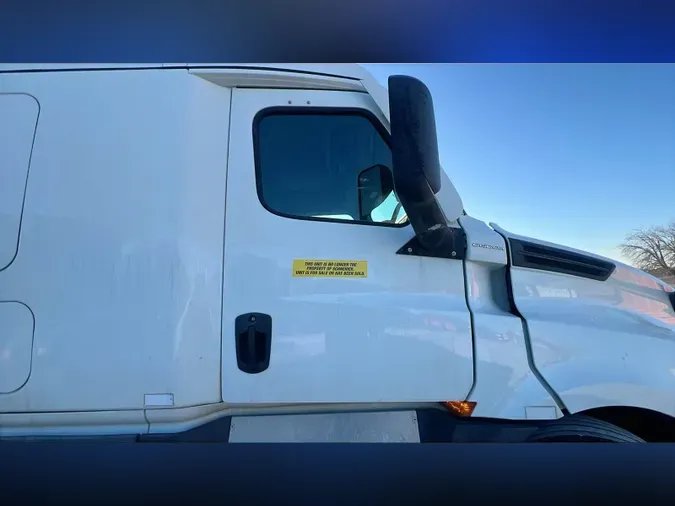 2021 Freightliner Cascadia 126