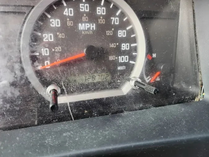 2017 ISUZU NPR/N517d060a8d7ad6df829dc502e7655c494b