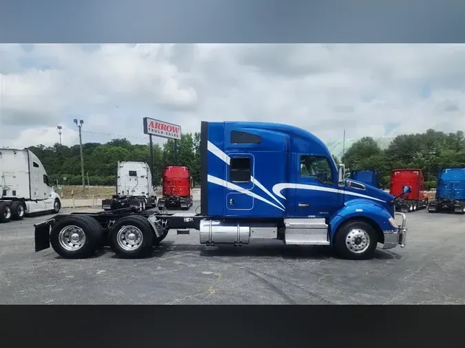 2021 KENWORTH T680