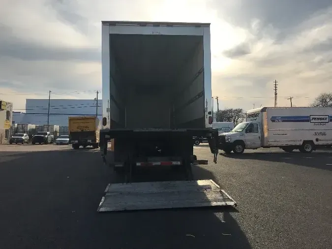 2018 Freightliner M2