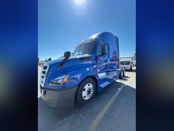 2020 FREIGHTLINER NEW CASCADIA PX12664
