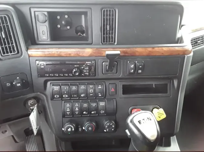 2019 NAVISTAR INTERNATIONAL LT625 SLPR CAB7d10b107d7a561d4285bf202037583f4