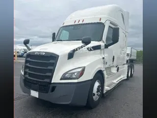 2022 FREIGHTLINER Cascadia 126