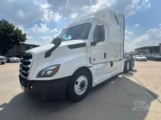 2022 FREIGHTLINER CASCADIA 126