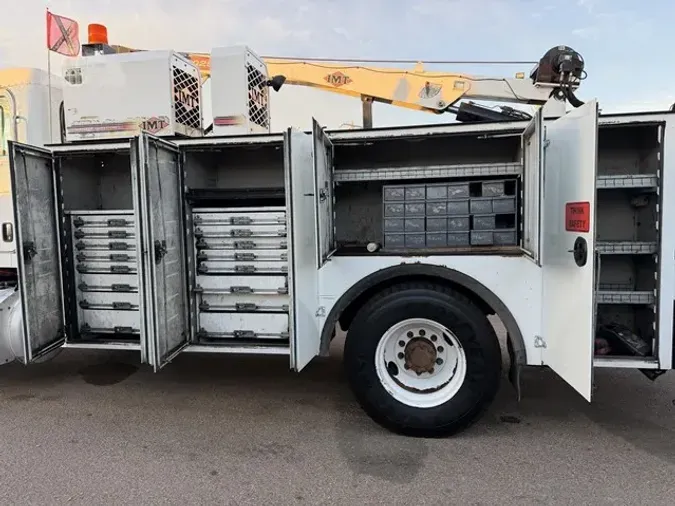 2011 PETERBILT 365