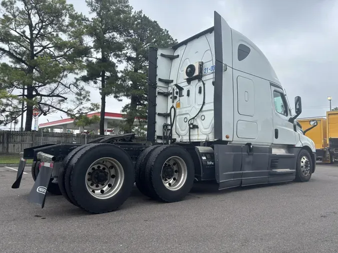 2021 Freightliner Cascadia