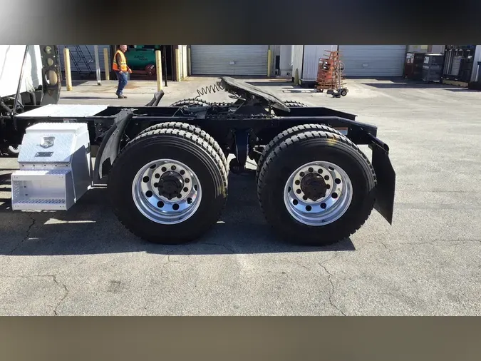 2020 Freightliner Cascadia 1267d17633d06338f21f988754306381cdf