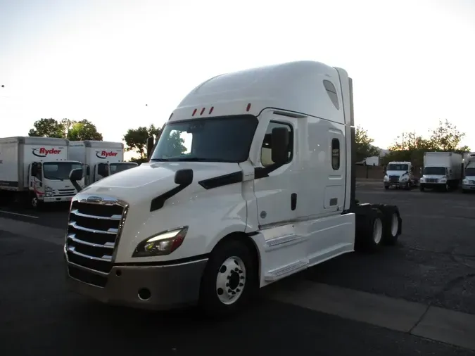 2021 FREIGHTLINER/MERCEDES NEW CASCADIA PX126647d1c2b907ec4ca8a0e0b58074414efbb