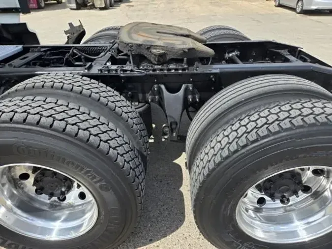 2020 International LT625
