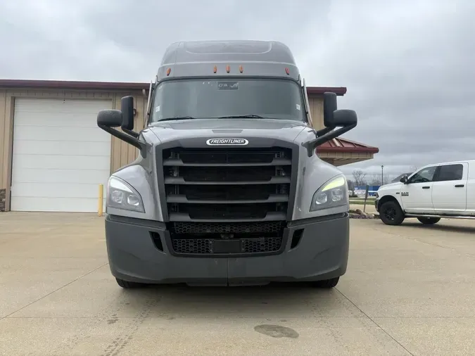 2022 Freightliner Cascadia 1267d251d51aba9190de99f2710ca9c9477