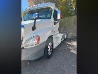 2019 FREIGHTLINER/MERCEDES CASCADIA 125