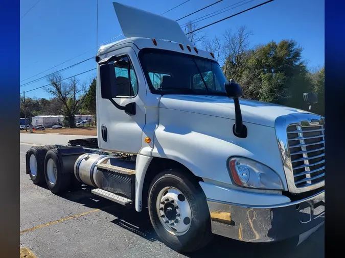 2016 FREIGHTLINER/MERCEDES CASCADIA 125