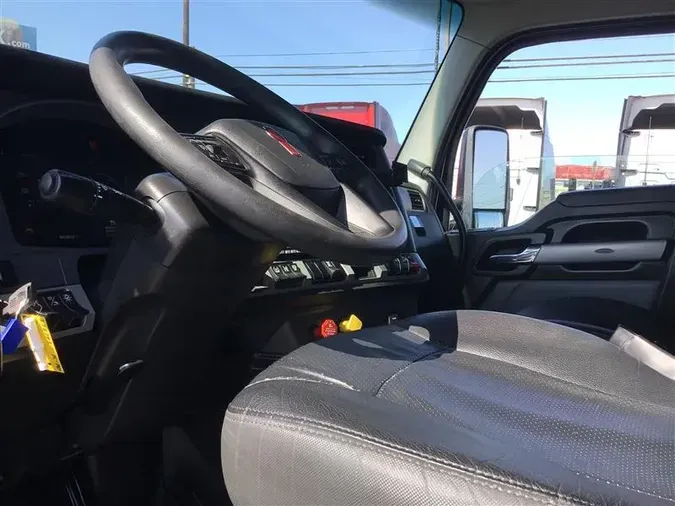 2022 KENWORTH T6807d30de6cf1ef2a355efe83d652f00c0b