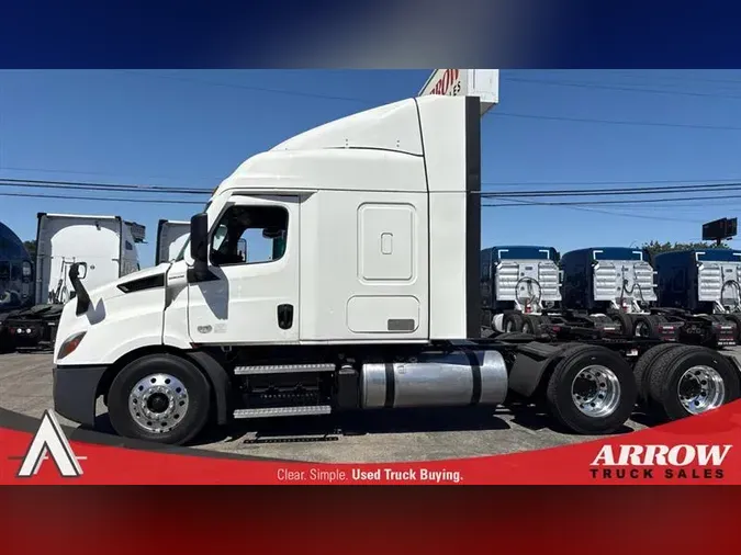 2022 FREIGHTLINER CA116