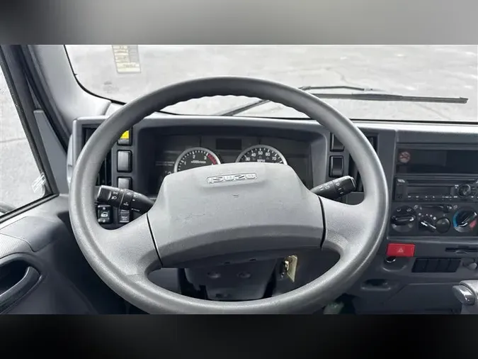 2022 ISUZU NPR-XD