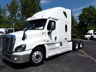 2016 Freightliner CASCADIA 125