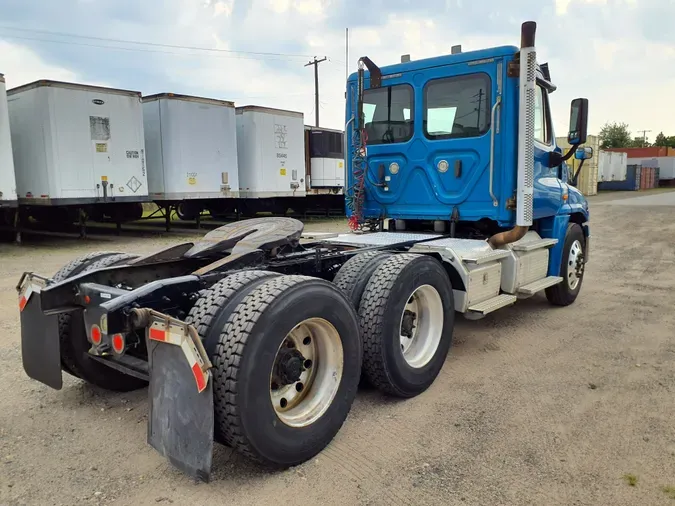 2018 FREIGHTLINER/MERCEDES CASCADIA 125