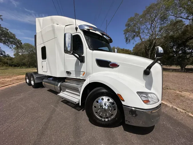 2020 Peterbilt 579