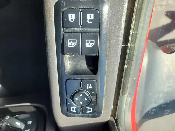 2023 International LT625