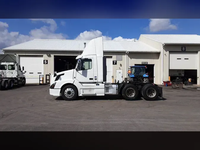 2018 Volvo VNL300