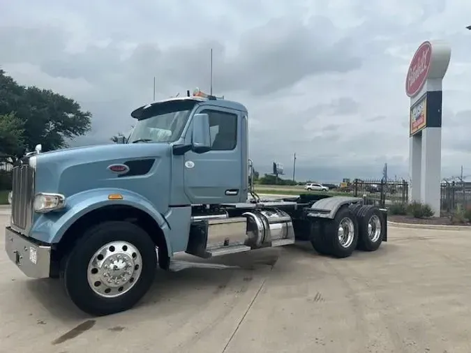 2022 Peterbilt 567