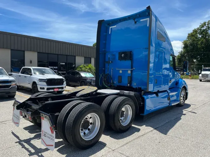 2022 Kenworth T680