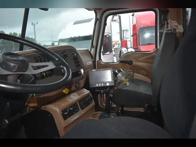 2005 MACK GRANITE CV713