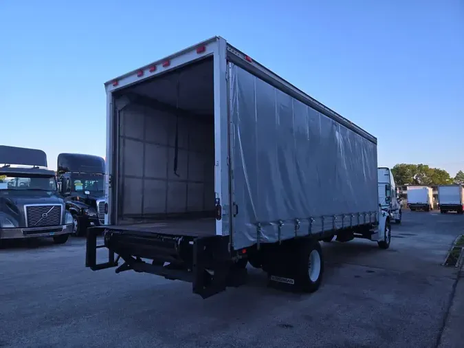 2018 FREIGHTLINER/MERCEDES M2 106