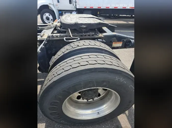 2019 FREIGHTLINER/MERCEDES CASCADIA 125