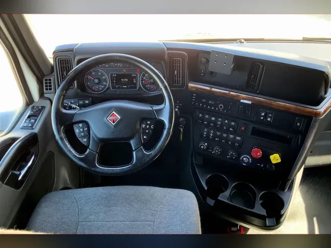 2021 INT LT625 6x4