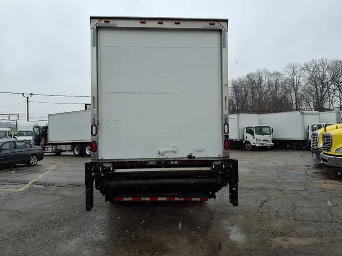 2018 FREIGHTLINER/MERCEDES M2 106