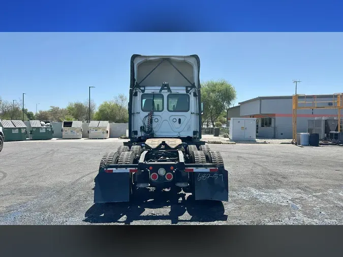 2019 Freightliner Cascadia 1267d42bf5f832055a2e21154af7639c674