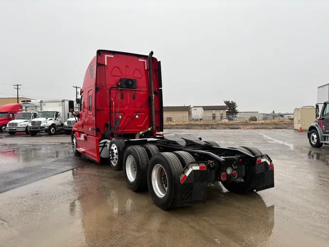 2019 FREIGHTLINER/MERCEDES CASCADIA 125