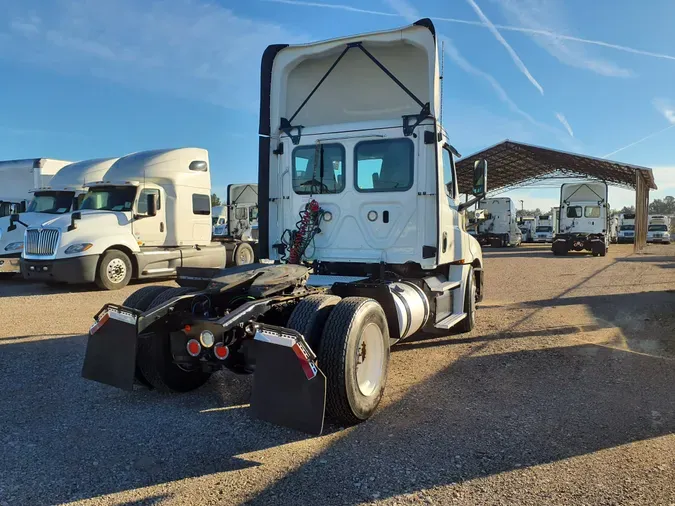 2019 FREIGHTLINER/MERCEDES NEW CASCADIA 126