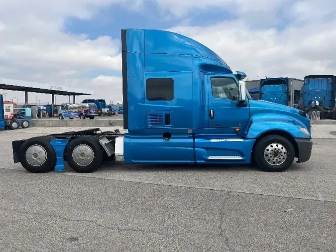 2019 International LT625