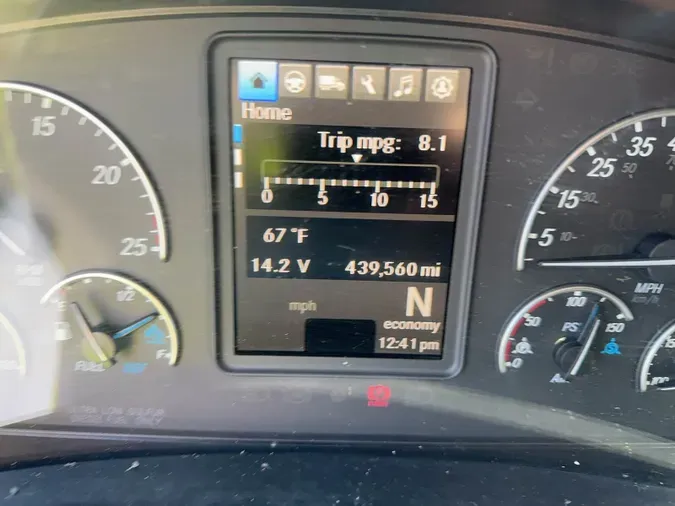 2025 Freightliner Cascadia 126