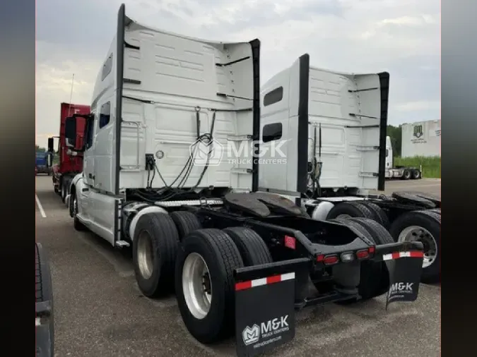 2023 VOLVO VNL64T760