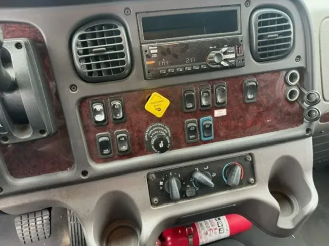2019 FREIGHTLINER/MERCEDES M2 106