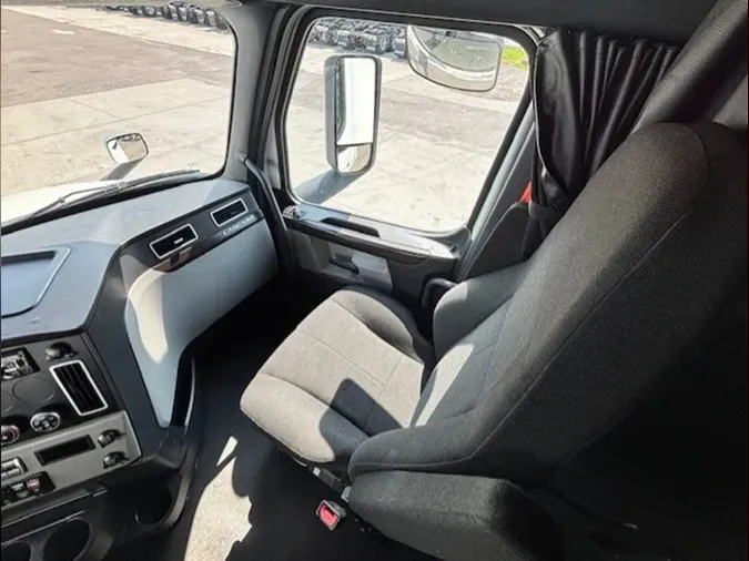 2020 Freightliner PT126SLP