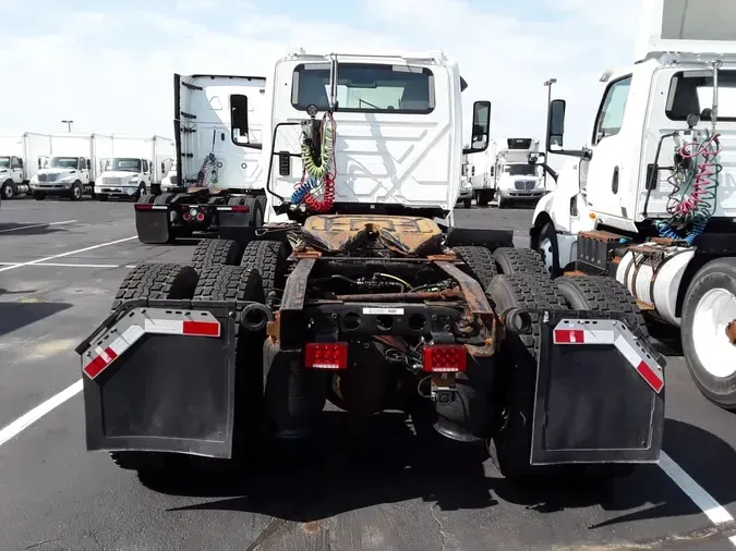 2019 NAVISTAR INTERNATIONAL LT625 DAYCAB T/A