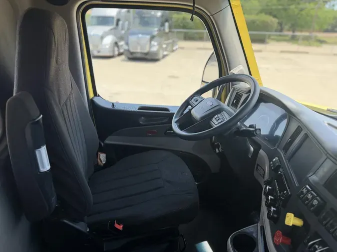 2022 Peterbilt 579
