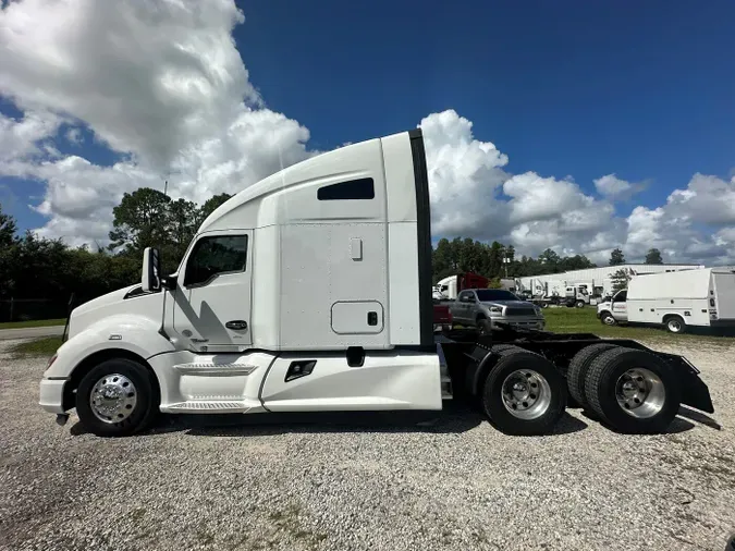 2021 Kenworth T680