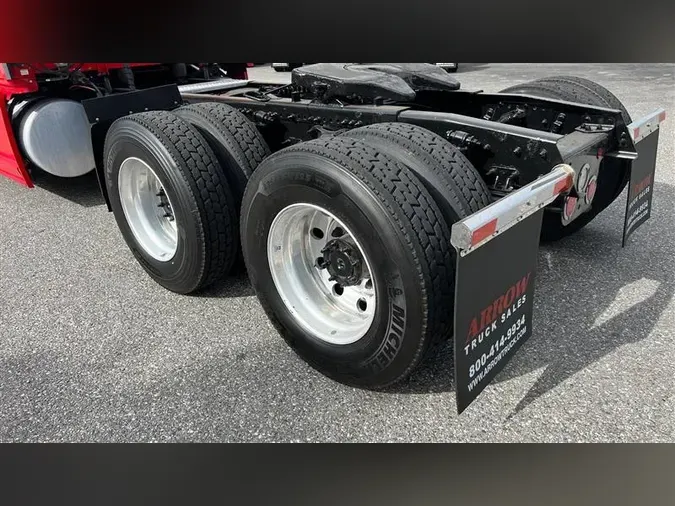 2022 FREIGHTLINER CA126