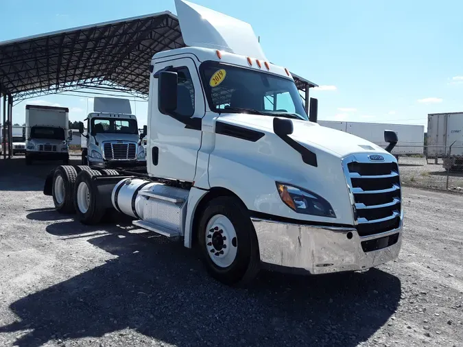 2019 FREIGHTLINER/MERCEDES NEW CASCADIA PX12664