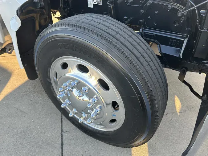 2020 Peterbilt 567